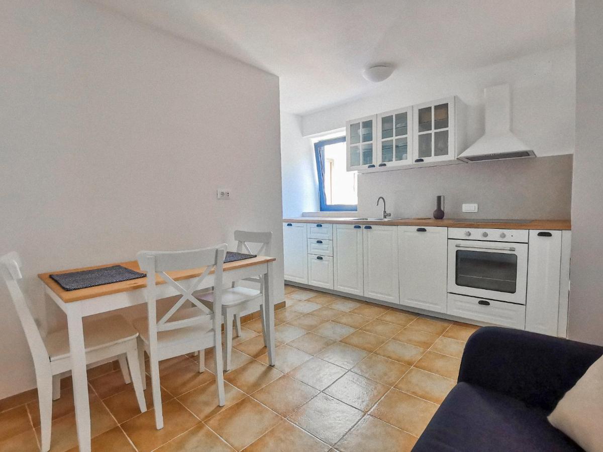 Apartment Muretto Basanija Ngoại thất bức ảnh